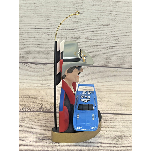 Hallmark NASCAR Richard Petty Keepsake Xmas Ornament Stock Car Champions - Picture 5 of 7